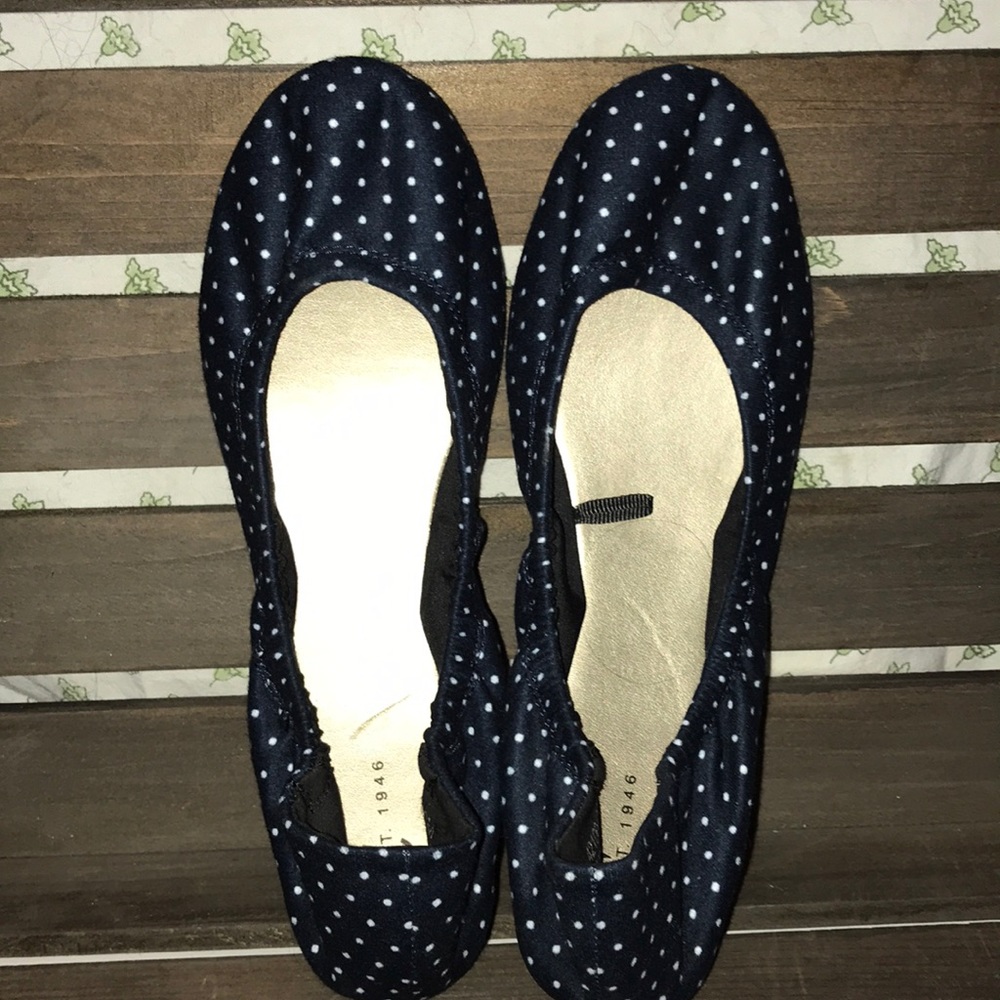 Navy blue polka dotted flats size 8.5/9